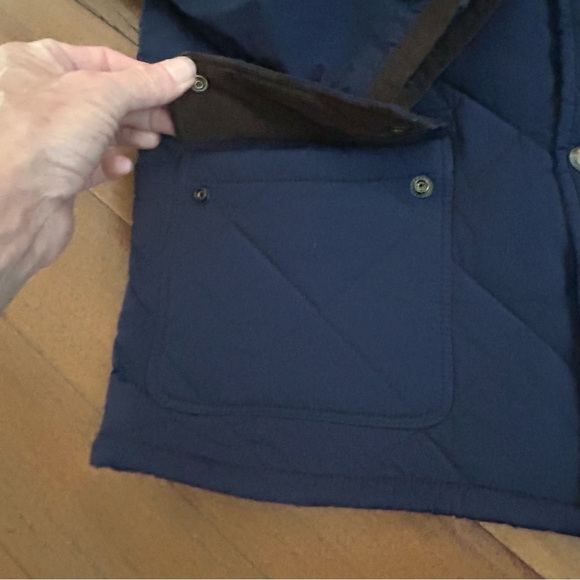 Vineyard Vines Quilted Barn Jacket Navy - Picture 5 of 12